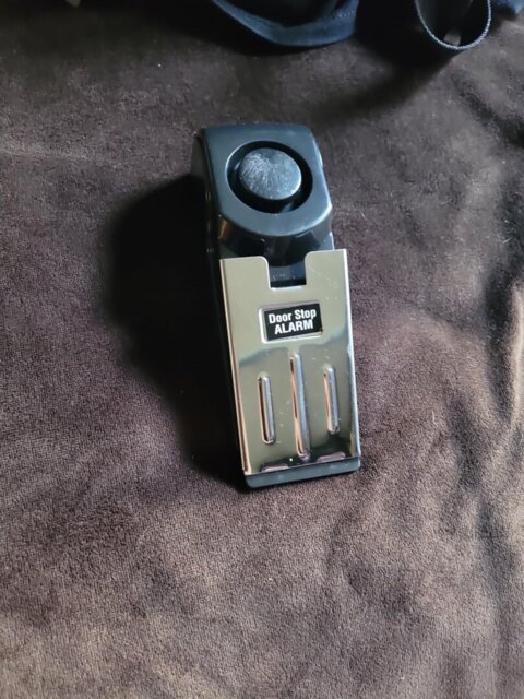 SafeStay - The Smarter Travel Door Alarm