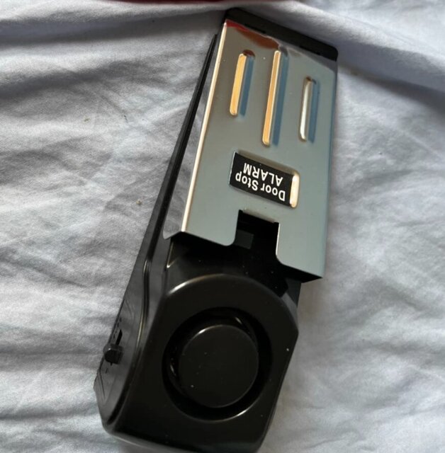 SafeStay - The Smarter Travel Door Alarm